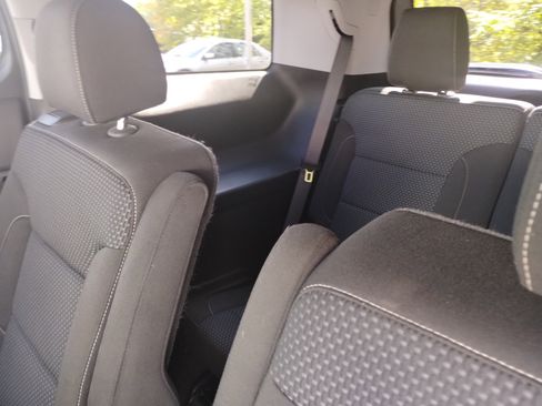 Used 2020 GMC Acadia SLE w/ Driver Convenience Package image 18