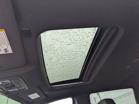 Used 2024 GMC Sierra 1500 AT4 w/ Technology Package image 16