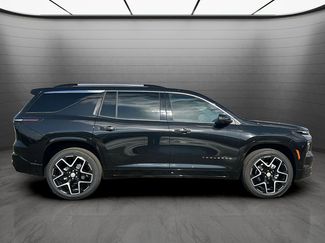 New 2026 Chevrolet Traverse High Country FWD video 2