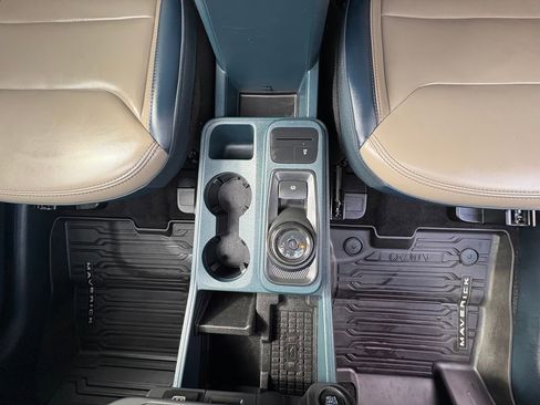 Certified 2025 Ford Maverick Lariat w/ 4K Tow Package image 12