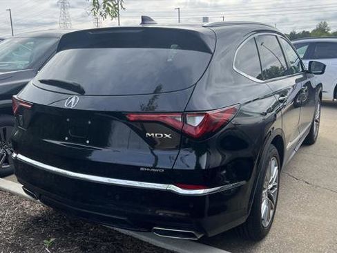 Used 2023 Acura MDX SH-AWD w/ Advance Package image 3