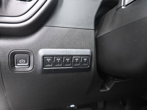 Used 2023 Chevrolet Silverado 2500 Custom w/ Custom Convenience Package AWD/4WD image 12