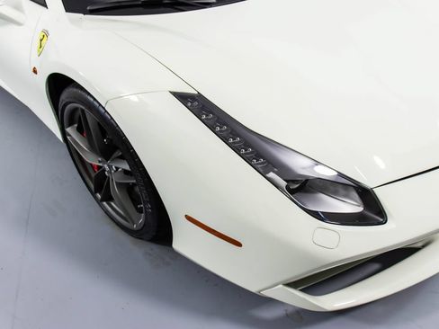 Certified 2019 Ferrari 488 Spider RWD image 12