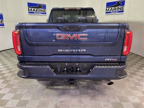 Used 2021 GMC Sierra 2500 AT4 image 17
