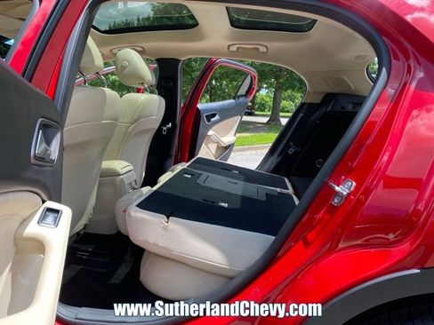 Used 2020 Mercedes-Benz GLA 250 4MATIC image 41