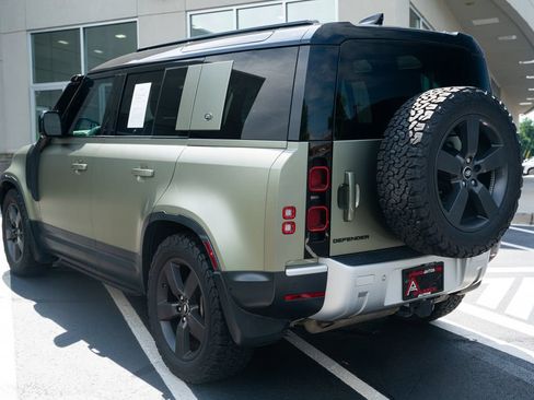 Used 2020 Land Rover Defender 110 SE AWD/4WD image 18