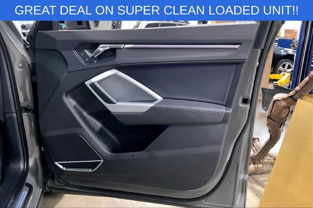 Used 2021 Audi Q3 2.0T Premium Plus w/ Premium Plus Package AWD/4WD image 24
