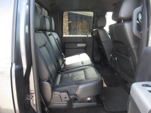 Used 2015 Ford F250 Lariat w/ Lariat Ultimate Package image 11
