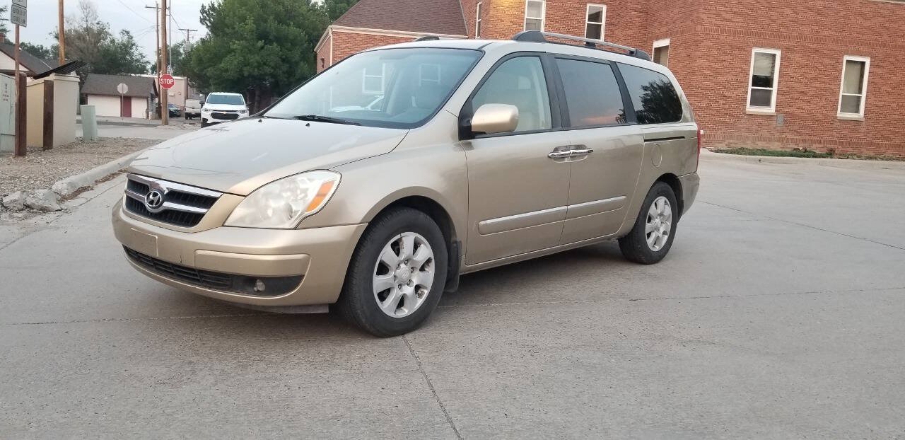 Used 2008 Hyundai Entourage Limited FWD image 2