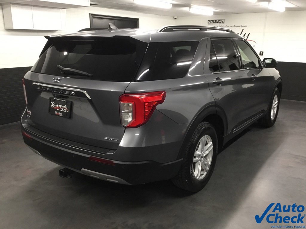 Used 2022 Ford Explorer XLT w/ Equipment Group 202A AWD/4WD image 11
