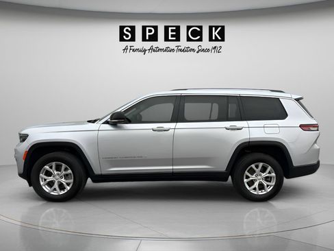 Used 2023 Jeep Grand Cherokee L Limited AWD/4WD image 2