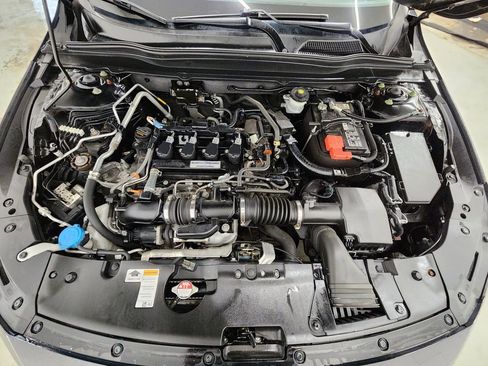 Used 2018 Honda Accord Sport image 31