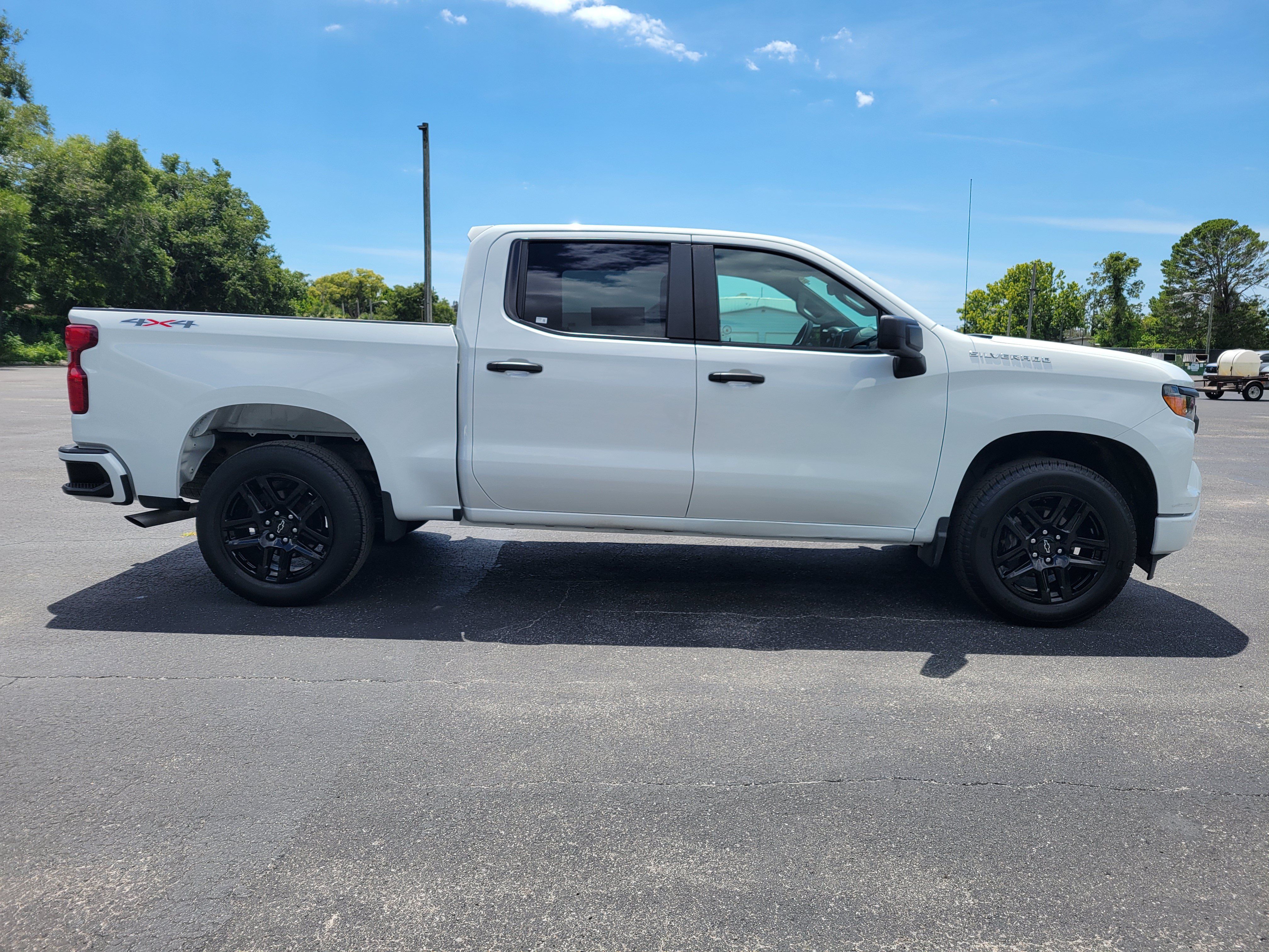 Used 2022 Chevrolet Silverado 1500 Custom AWD/4WD image 4