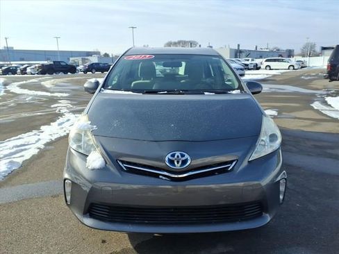 Used 2013 Toyota Prius V Two image 2