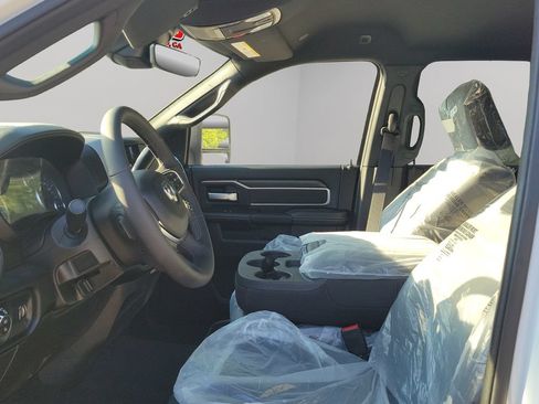 Used 2025 RAM 2500 Lone Star AWD/4WD image 3