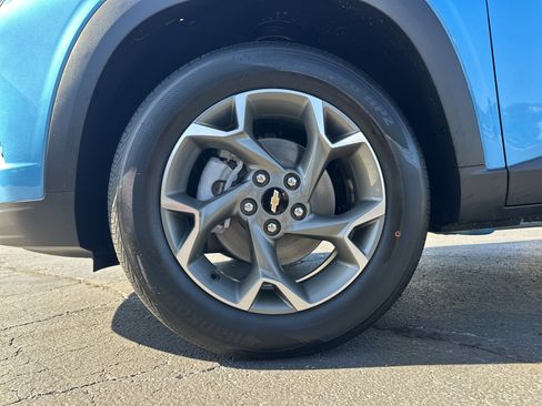 New 2026 Chevrolet Trax LT w/ Driver Confidence Package image 13