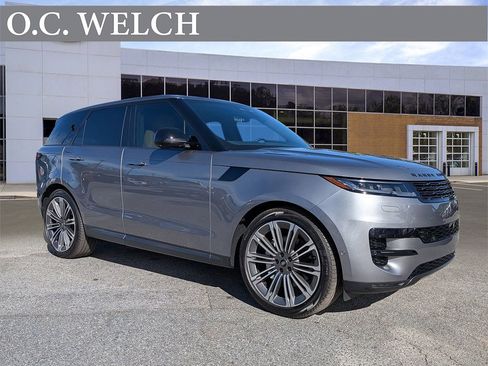 Used 2024 Land Rover Range Rover Sport SE image 1