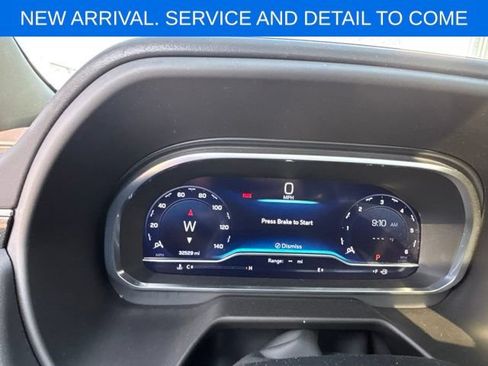 Used 2022 Chevrolet Suburban RST w/ Luxury Package AWD/4WD image 12