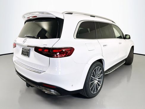New 2026 Mercedes-Benz GLS 580 4MATIC image 7