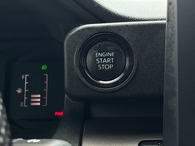 Certified 2025 Toyota Tacoma SR5 AWD/4WD image 21