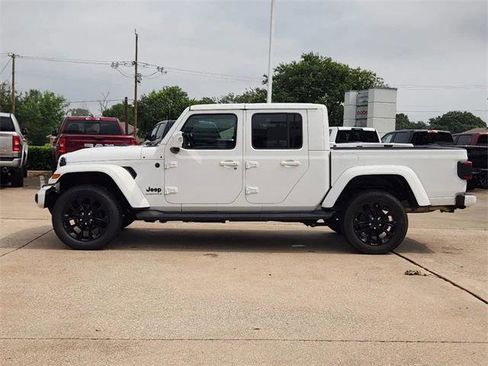 Certified 2023 Jeep Gladiator Overland AWD/4WD image 7