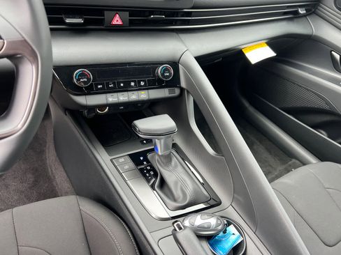 New 2025 Hyundai Elantra Sport image 20