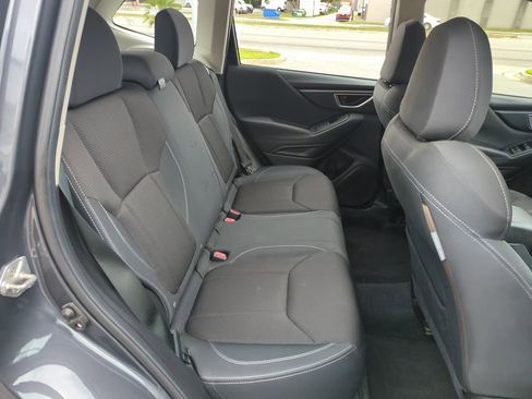 Used 2021 Subaru Forester AWD/4WD image 31