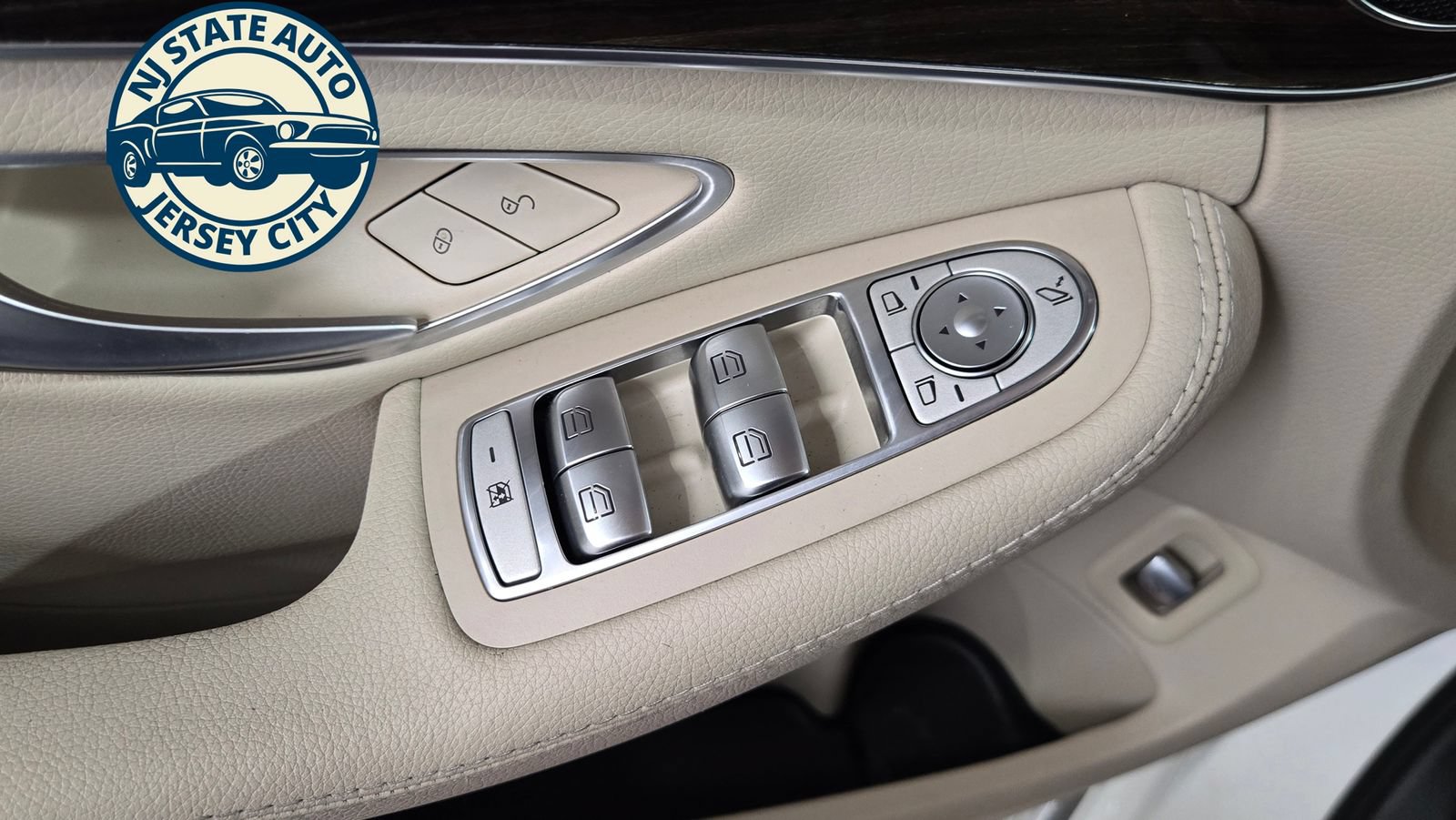 Used 2017 Mercedes-Benz C 300 4MATIC Sedan w/ Premium 1 Package image 22