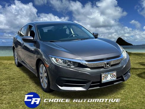 Used 2018 Honda Civic LX image 9