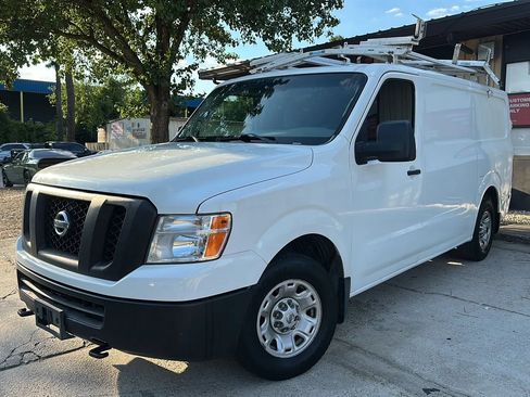 Used 2018 Nissan NV 2500 SV w/ Navigation Package RWD image 3