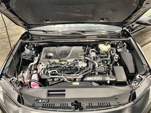 Used 2026 Toyota Camry SE image 17