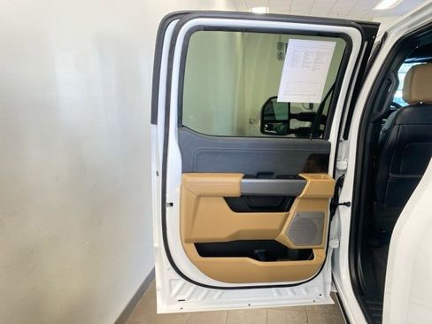 Certified 2024 Ford F350 Lariat w/ Lariat Ultimate Package image 8