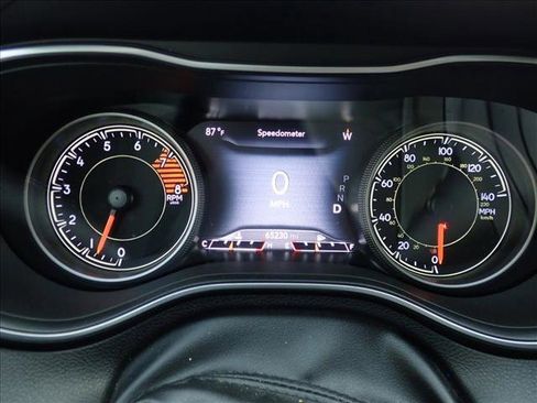Used 2019 Jeep Cherokee Trailhawk w/ Cold Weather Group AWD/4WD image 22
