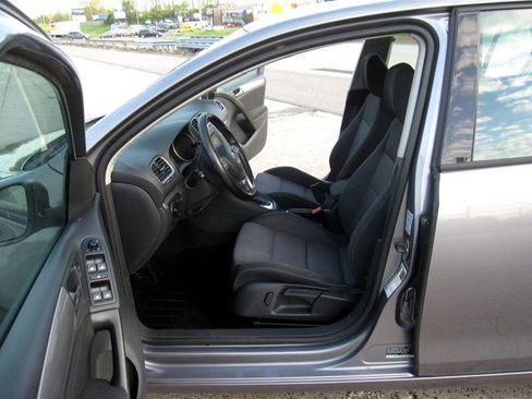 Used 2011 Volkswagen Golf TDI FWD image 17