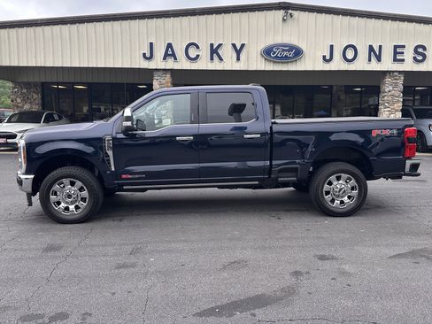 Used 2024 Ford F250 Lariat w/ Lariat Ultimate Package AWD/4WD image 1