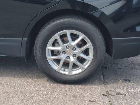 Used 2024 Chevrolet Equinox LT FWD image 34