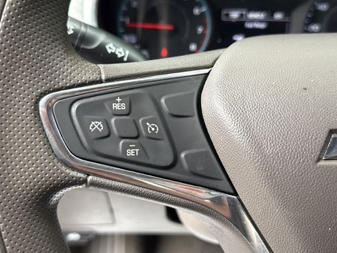 Used 2021 Chevrolet Malibu LT FWD image 12