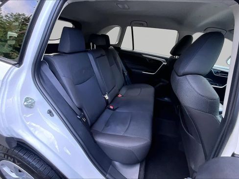 Used 2024 Toyota RAV4 LE FWD image 20