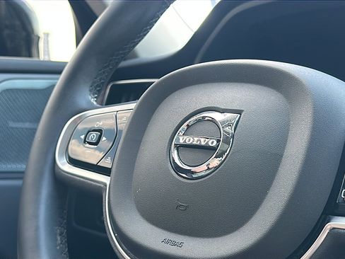 Used 2023 Volvo XC60 B5 Plus w/ Climate Package image 30