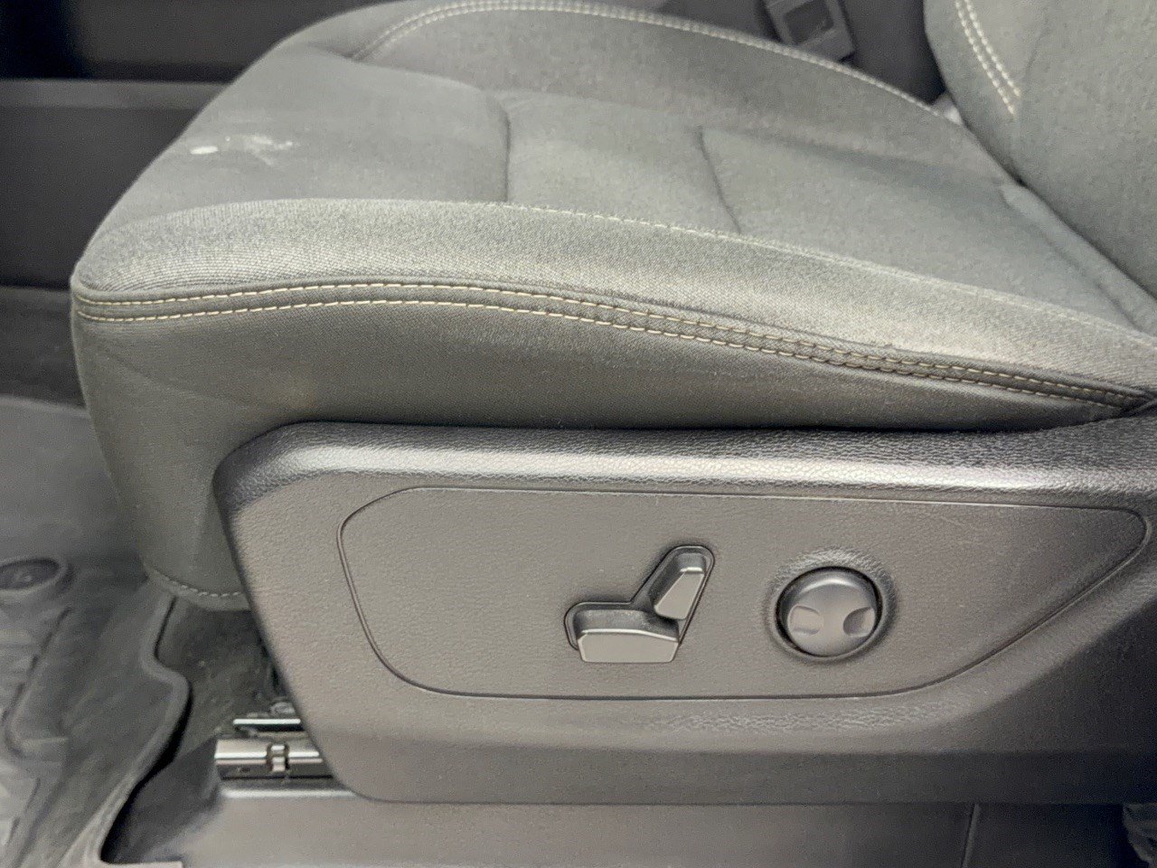 Used 2022 RAM 1500 Big Horn AWD/4WD image 16