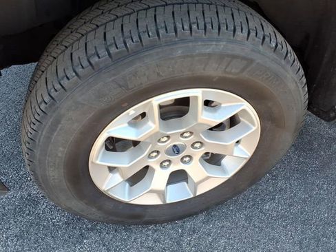 Used 2023 Ford F150 XLT image 9