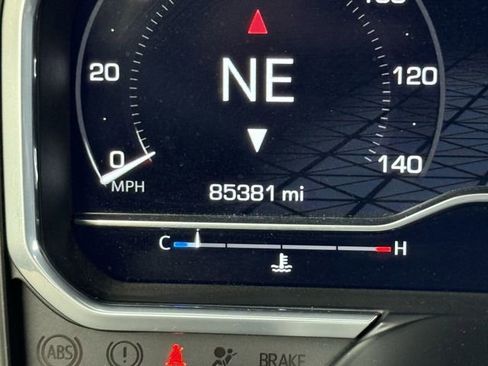 Used 2022 GMC Sierra 1500 AT4 w/ AT4 Premium Package image 29