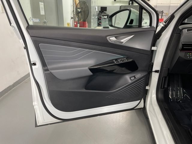 Certified 2023 Volkswagen ID.4 Pro S Plus AWD/4WD image 33