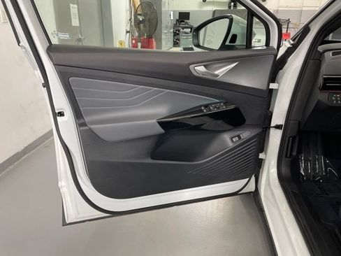 Certified 2023 Volkswagen ID.4 Pro S Plus AWD/4WD image 33