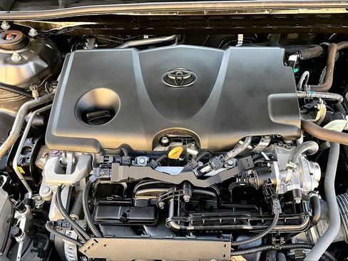 Used 2021 Toyota Camry SE FWD image 33