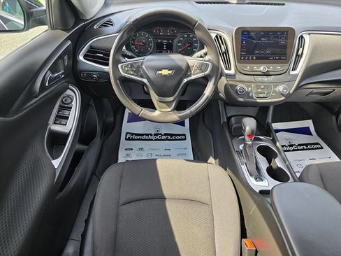 Used 2022 Chevrolet Malibu RS FWD image 3
