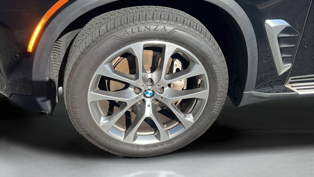 Used 2026 BMW X5 xDrive40i AWD/4WD image 10