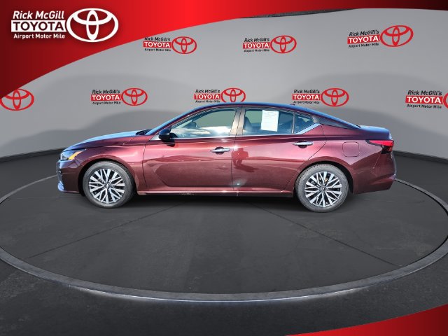 Used 2024 Nissan Altima 2.5 SV FWD image 5