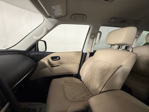 Used 2022 Nissan Armada Platinum w/ Captain's Chairs Package RWD image 18