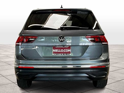 Used 2024 Volkswagen Tiguan SE image 7